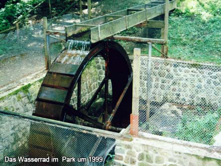 Das Wasserrad im  Park um 1999